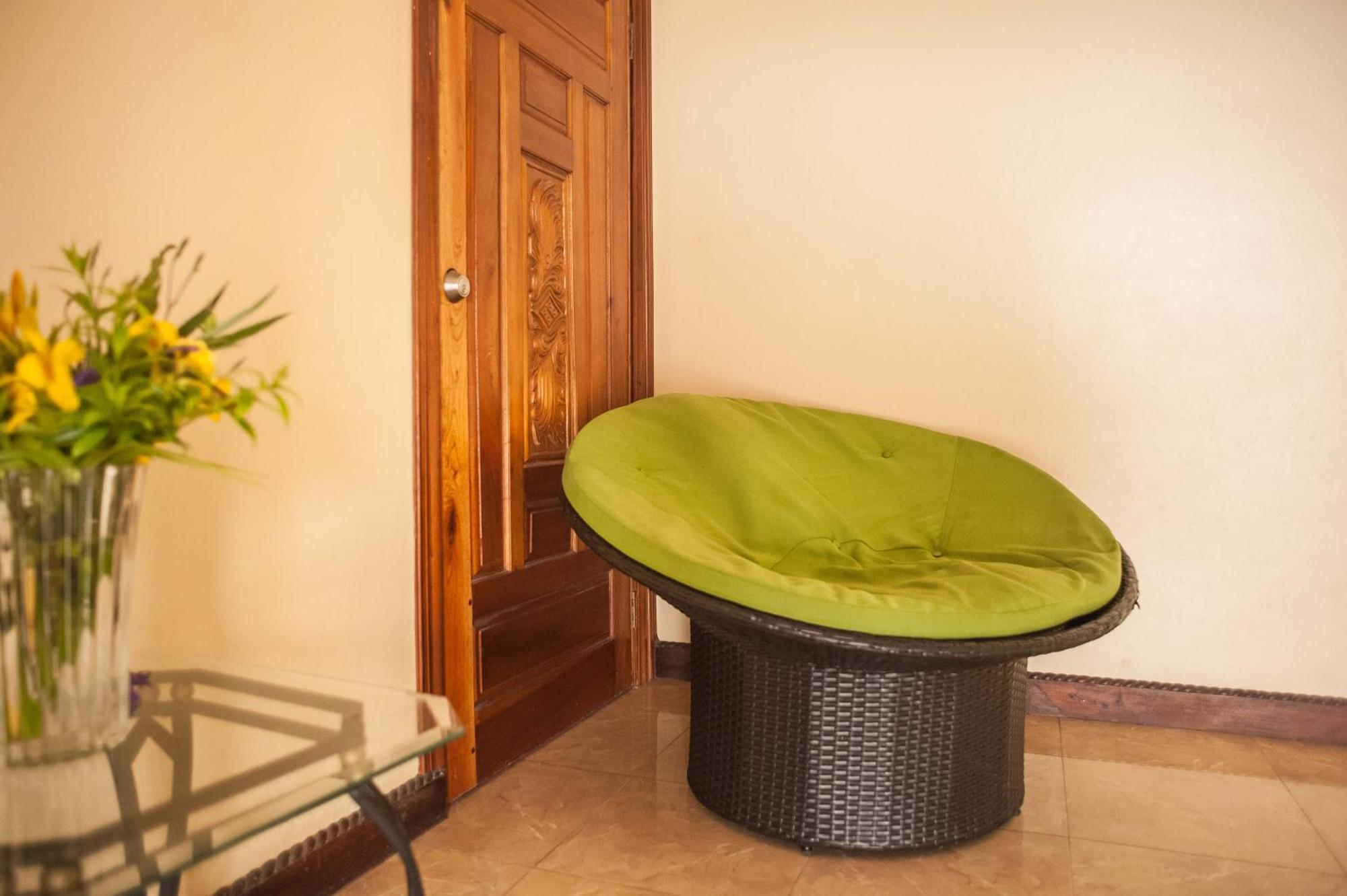 Clarridge View Guesthouse Бухта Монтего Экстерьер фото