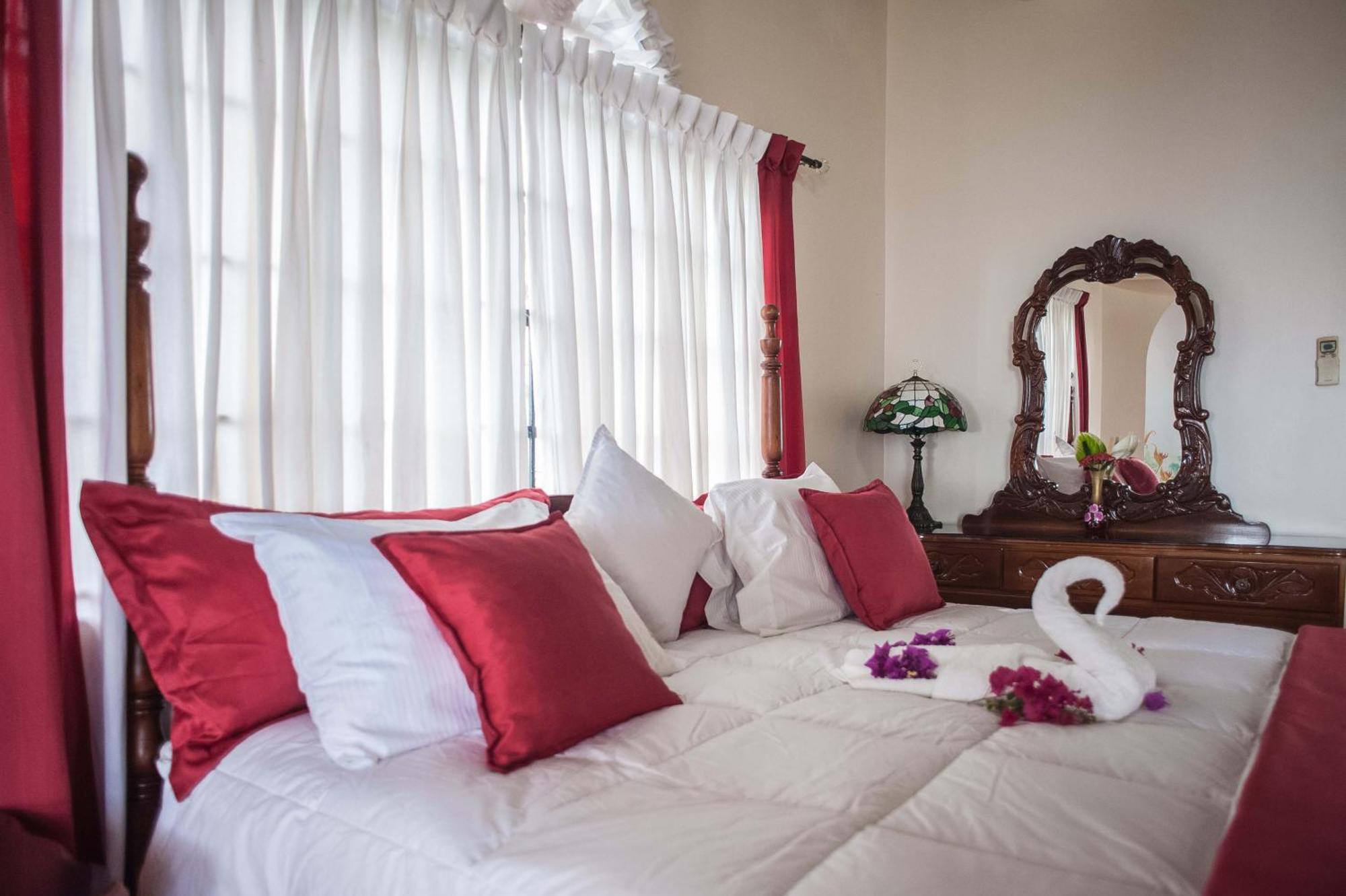 Clarridge View Guesthouse Бухта Монтего Экстерьер фото
