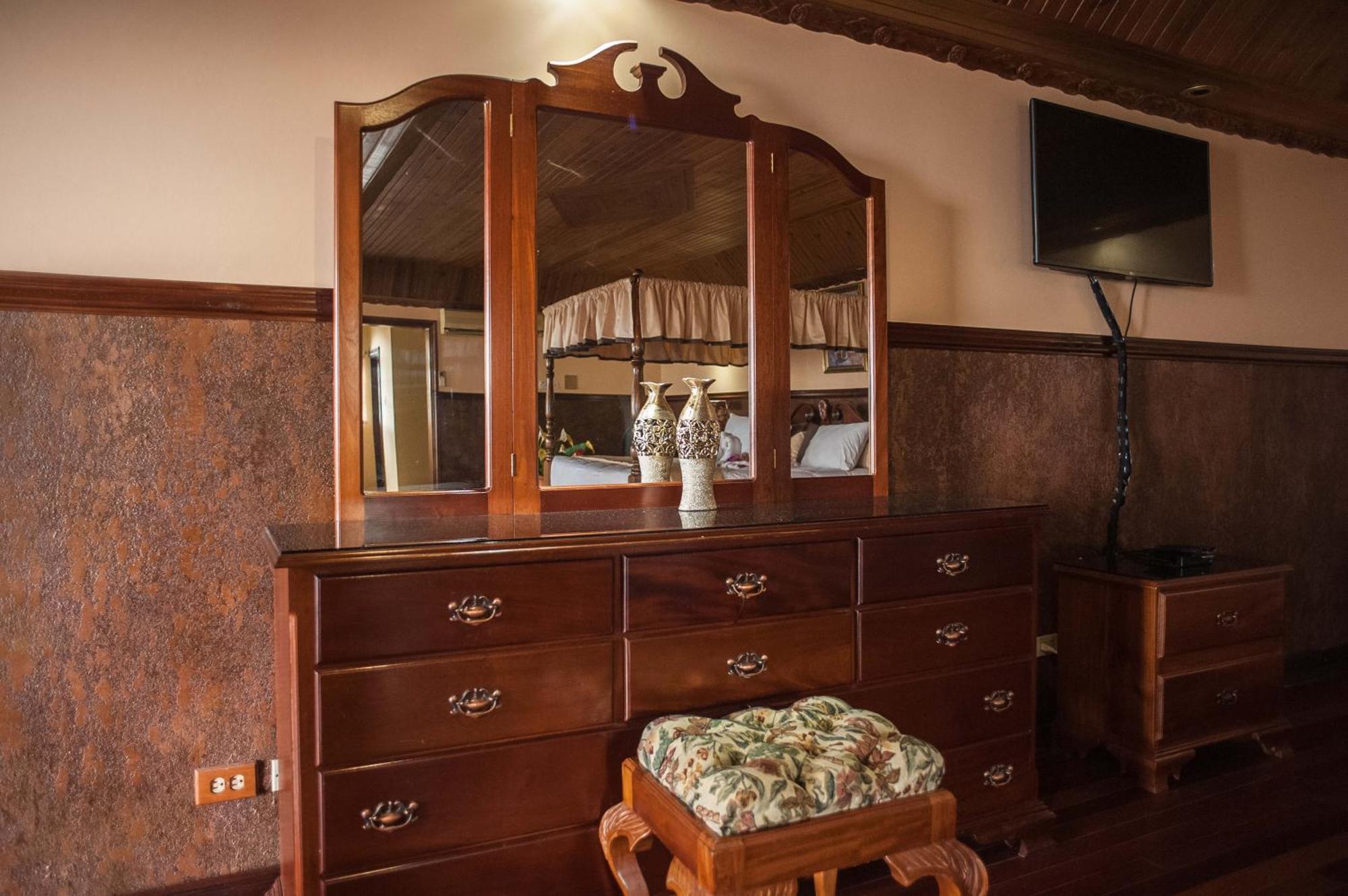 Clarridge View Guesthouse Бухта Монтего Экстерьер фото