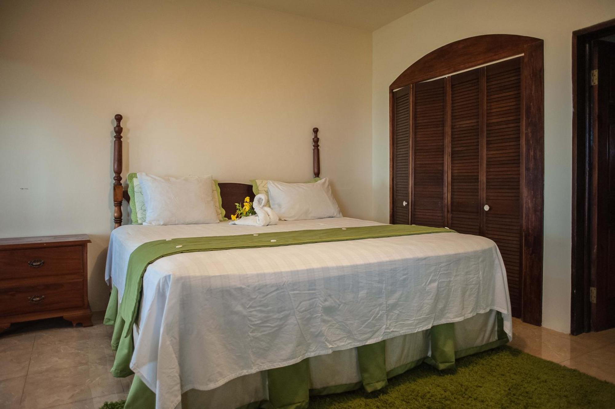 Clarridge View Guesthouse Бухта Монтего Экстерьер фото